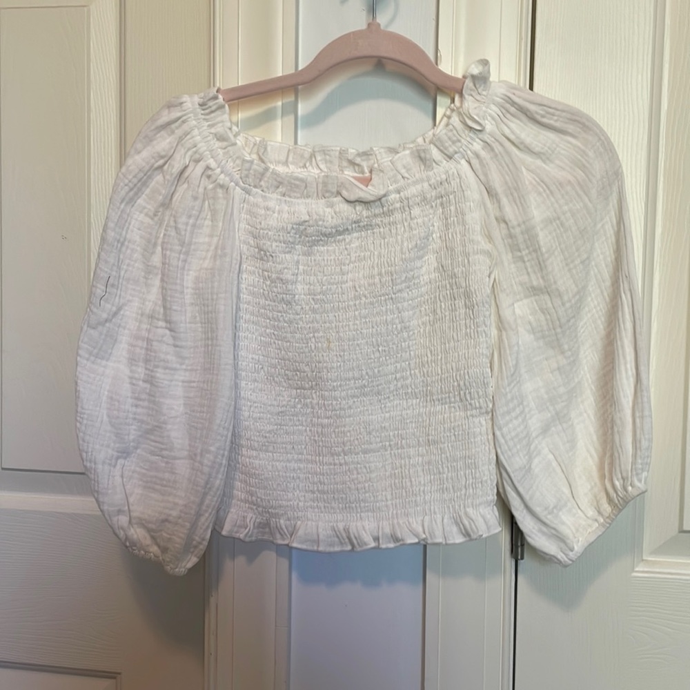 Amazon White cropped cinched top, fits like a small, off the shoulder